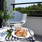 Tara, 4 Bedroom With Heated Pool