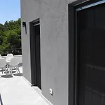 Tara, 4 Bedroom With Heated Pool *
