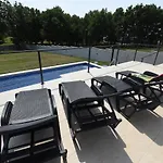 Villa Tara, 4 Bedroom With Heated Pool *