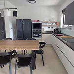 Villa Tara, 4 Bedroom With Heated Pool *