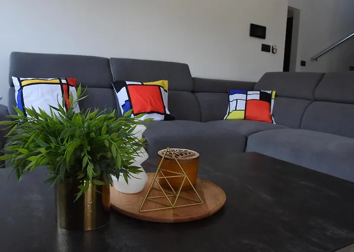 Tara, 4 Bedroom With Heated Pool * メドゥリン