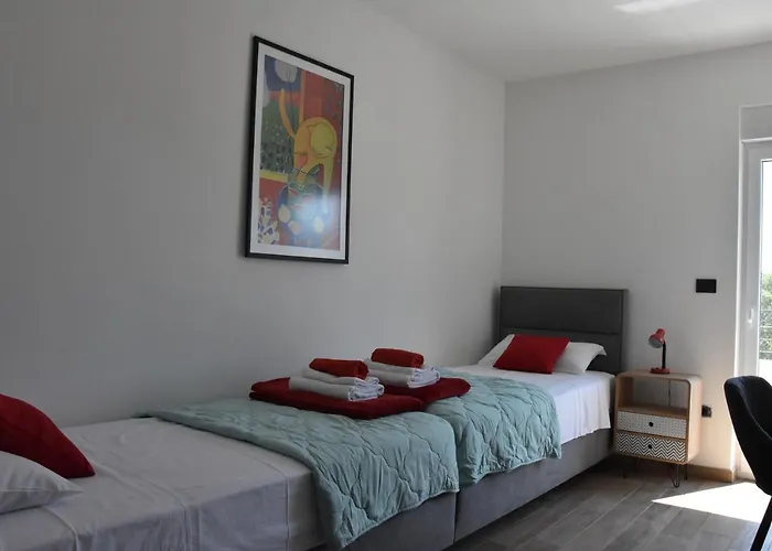 Villa Tara, 4 Bedroom With Heated Pool *