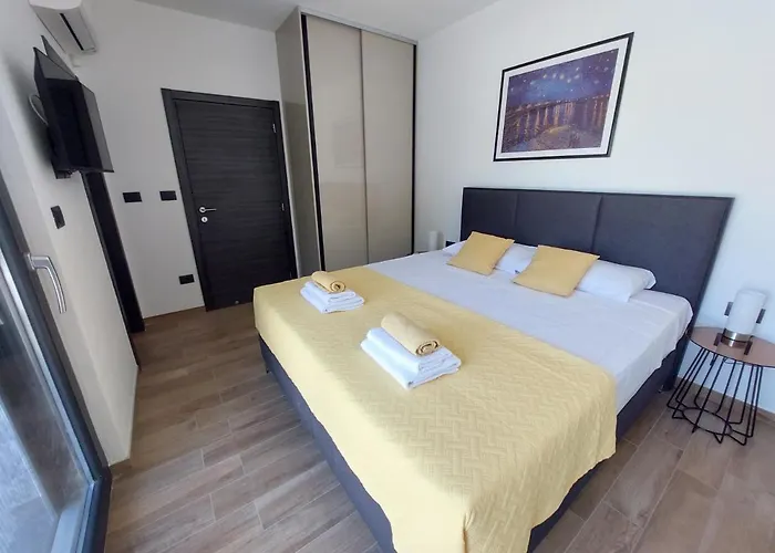 Tara, 4 Bedroom With Heated Pool * メドゥリン