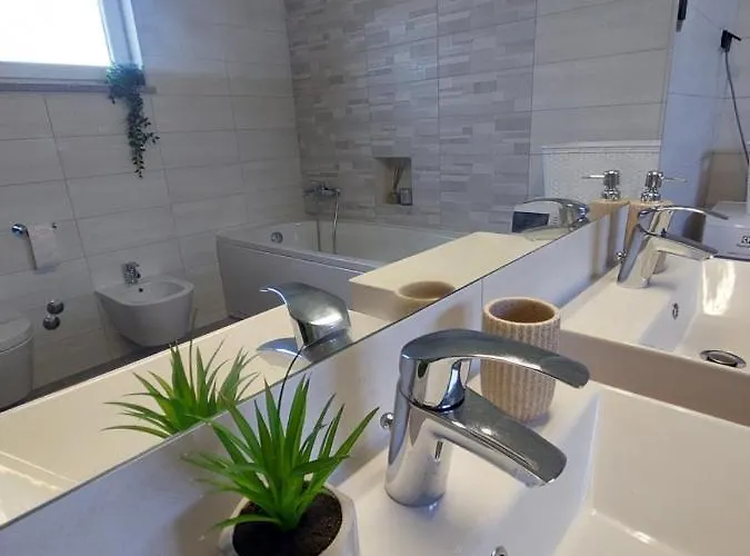 Tara, 4 Bedroom With Heated Pool Villa
