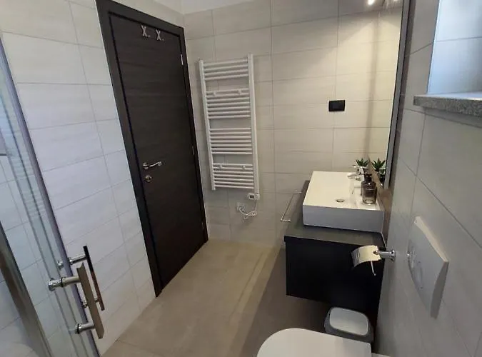 Villa Tara, 4 Bedroom With Heated Pool Medulin