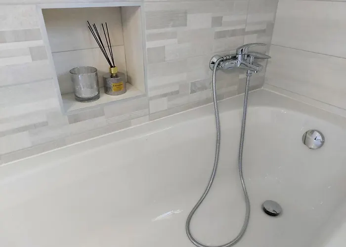 Tara, 4 Bedroom With Heated Pool ヴィラ *
