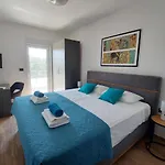 Tara, 4 Bedroom With Heated Pool Villa *