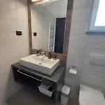 Tara, 4 Bedroom With Heated Pool * Medulin