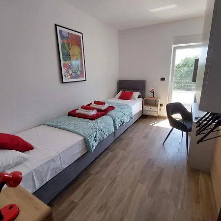 Tara, 4 Bedroom With Heated Pool *