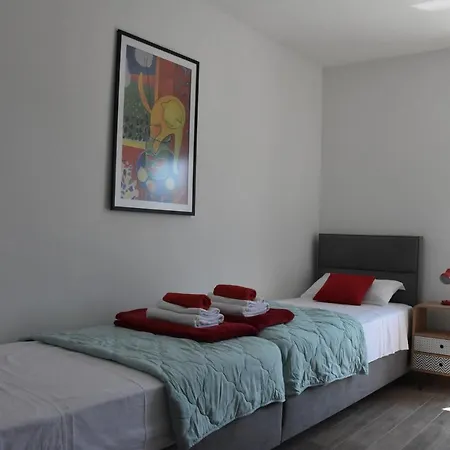 Villa Tara, 4 Bedroom With Heated Pool *