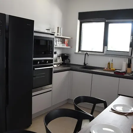 Tara, 4 Bedroom With Heated Pool Villa *